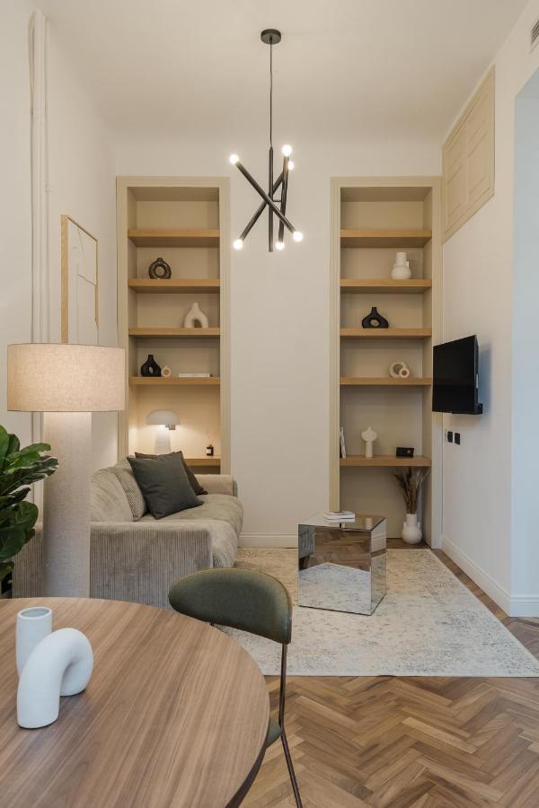 Casa Unica Milano - Elegant Apartment With Balcony - Centrale 1 Milão Exterior foto