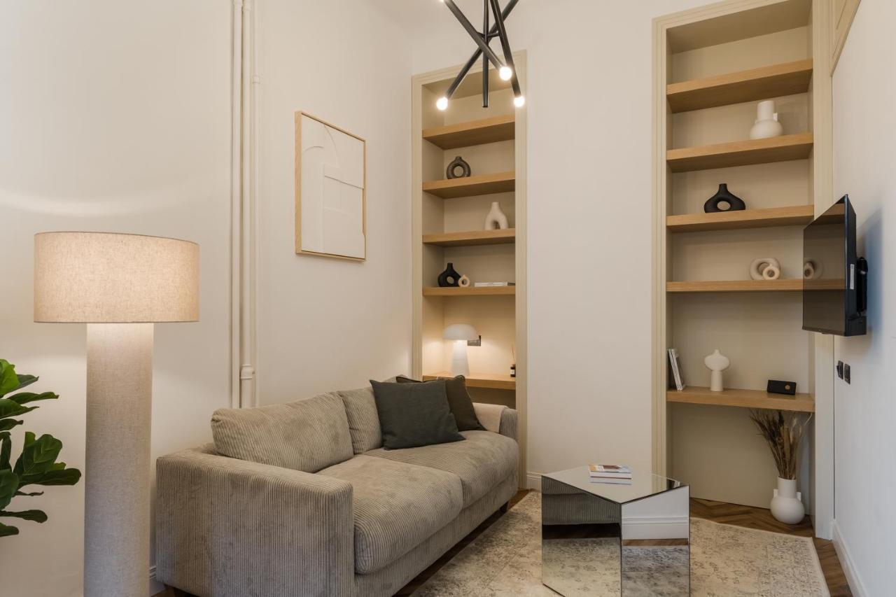 Casa Unica Milano - Elegant Apartment With Balcony - Centrale 1 Milão Exterior foto